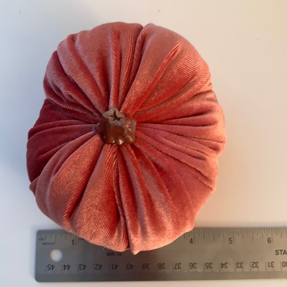 Handmade Velvet Pumpkin - Picture 6 of 9